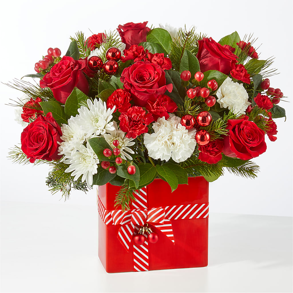 Presents Under the Tree Bouquet –  Visalia Flower Shop, Visalia CA