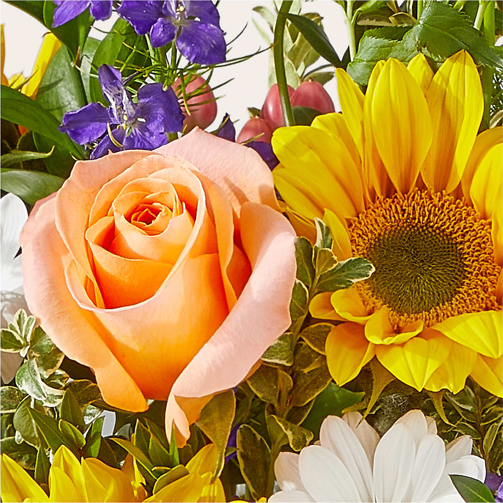 The Good Life Bouquet –  Visalia Flower Shop, Visalia CA