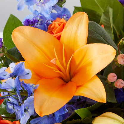 Radiant Citrus Box Bouquet –  Visalia Flower Shop, Visalia CA