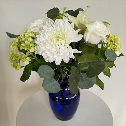 Snowy Dreams Bouquet –  Visalia Flower Shop, Visalia CA