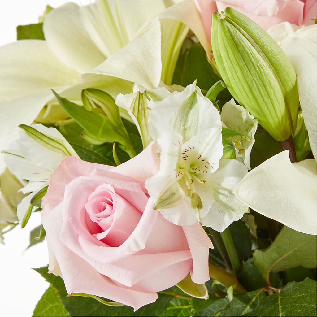 Kindhearted Bouquet –  Visalia Flower Shop, Visalia CA