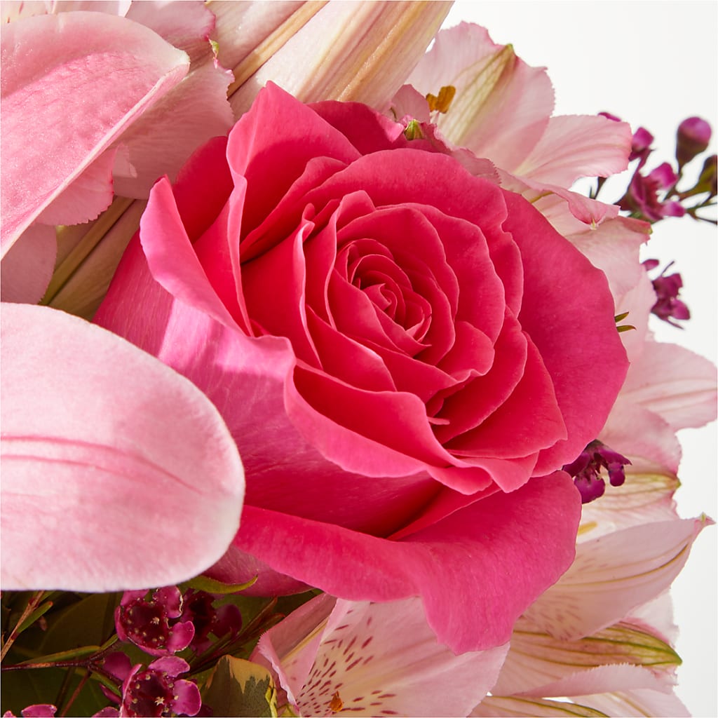 Lucky in Love Bouquet –  Visalia Flower Shop, Visalia CA