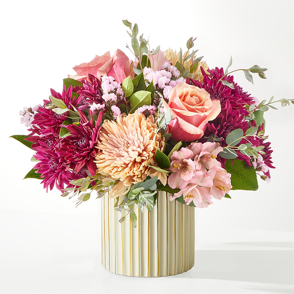 Berry Cobbler Bouquet with Ivory Vase –  Visalia Flower Shop, Visalia CA