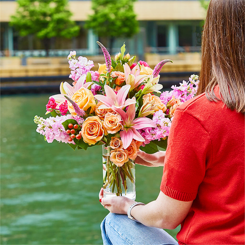 Bisous Bouquet –  Visalia Flower Shop, Visalia CA